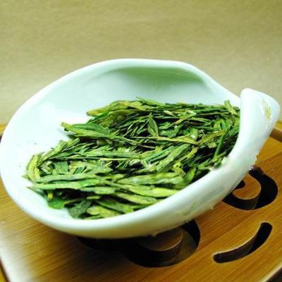 西湖龙井茶的功效与作用 一杯春茶里的健康密码